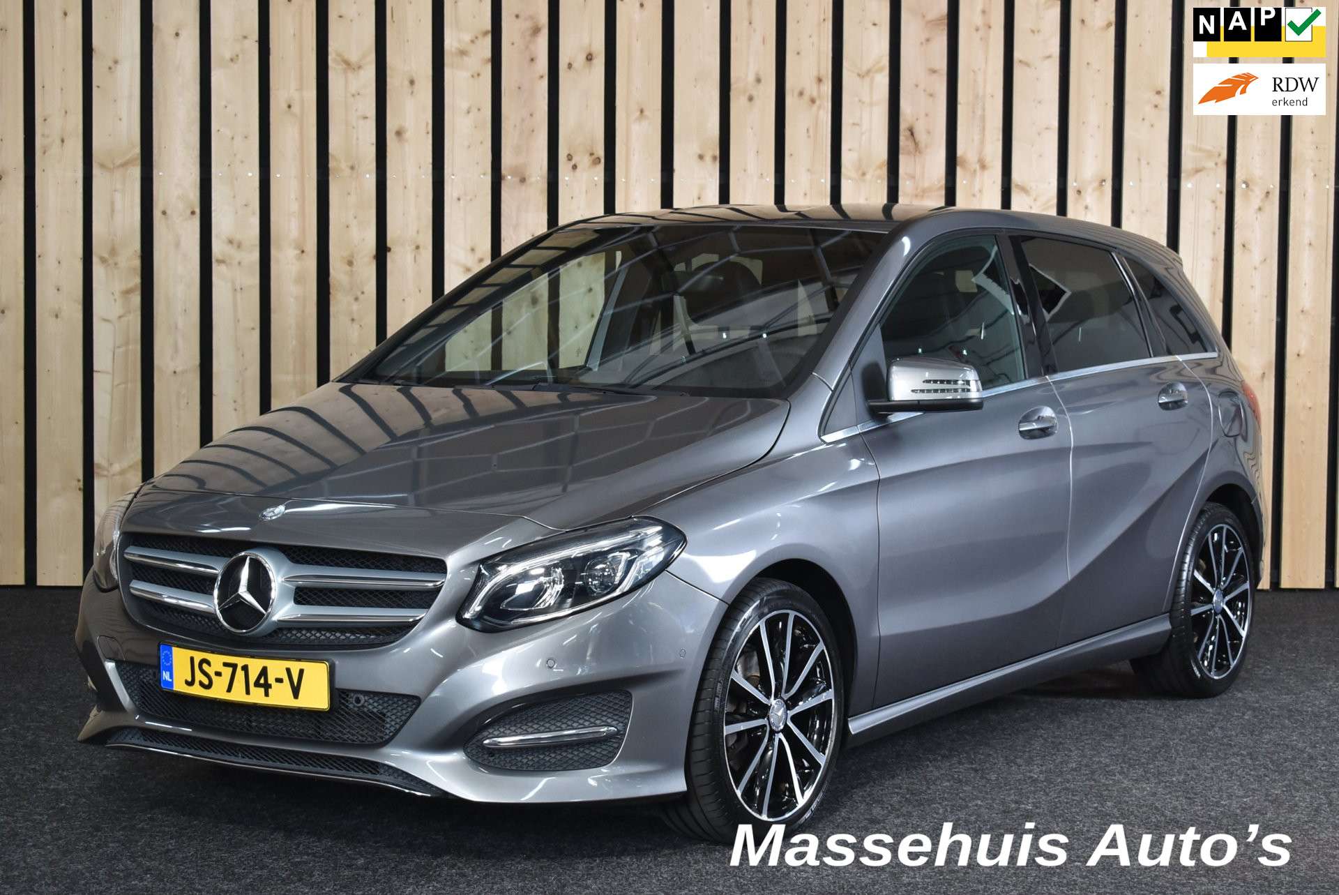 Mercedes-Benz B 180
