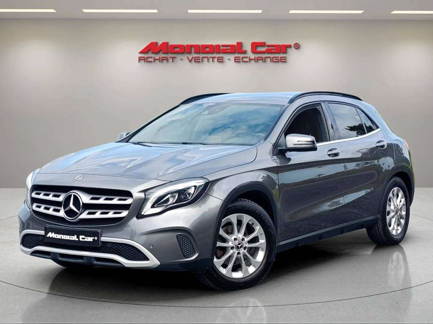 Mercedes-Benz GLA 200