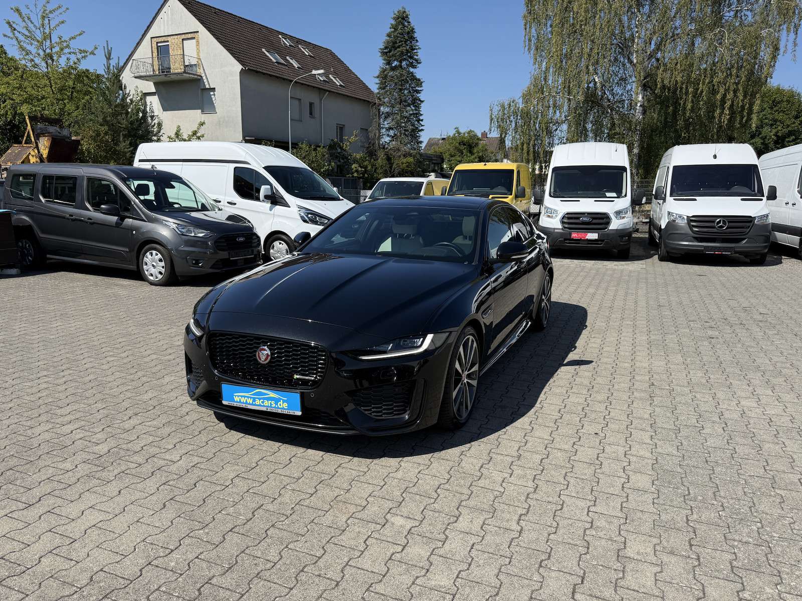 Jaguar XE