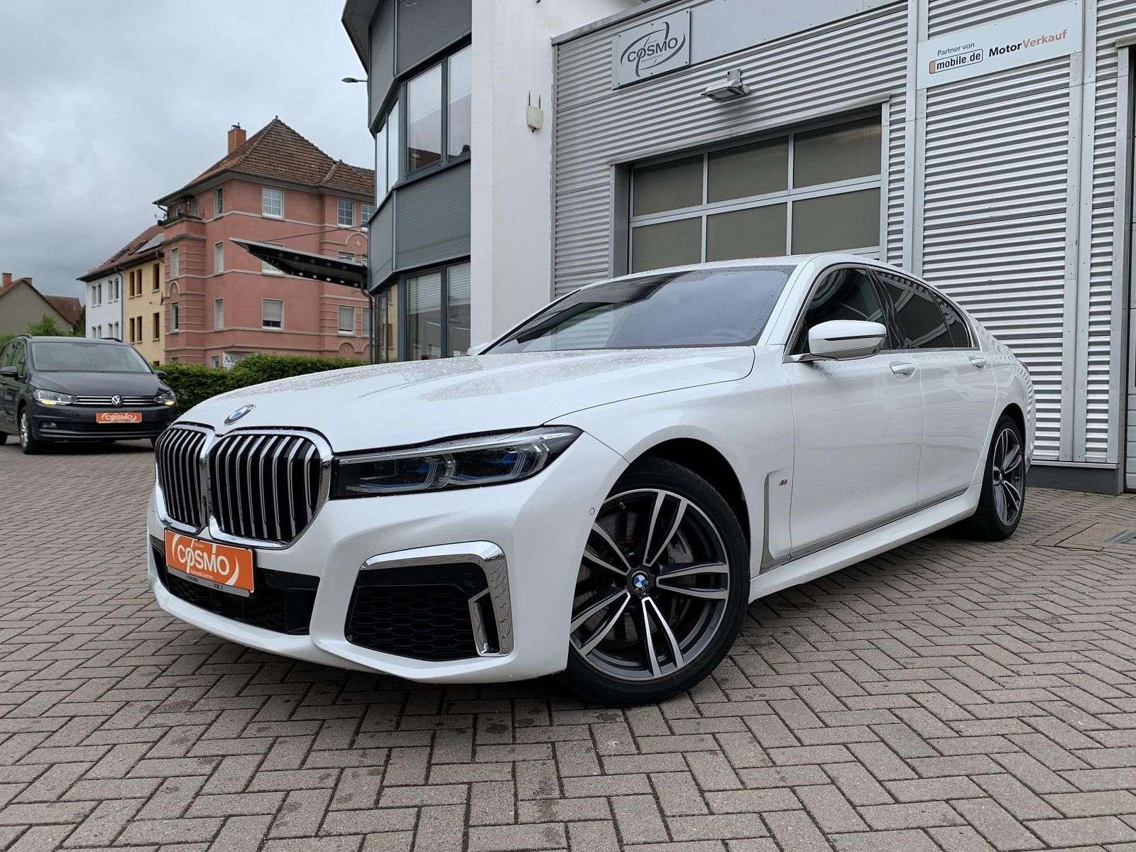 BMW 740