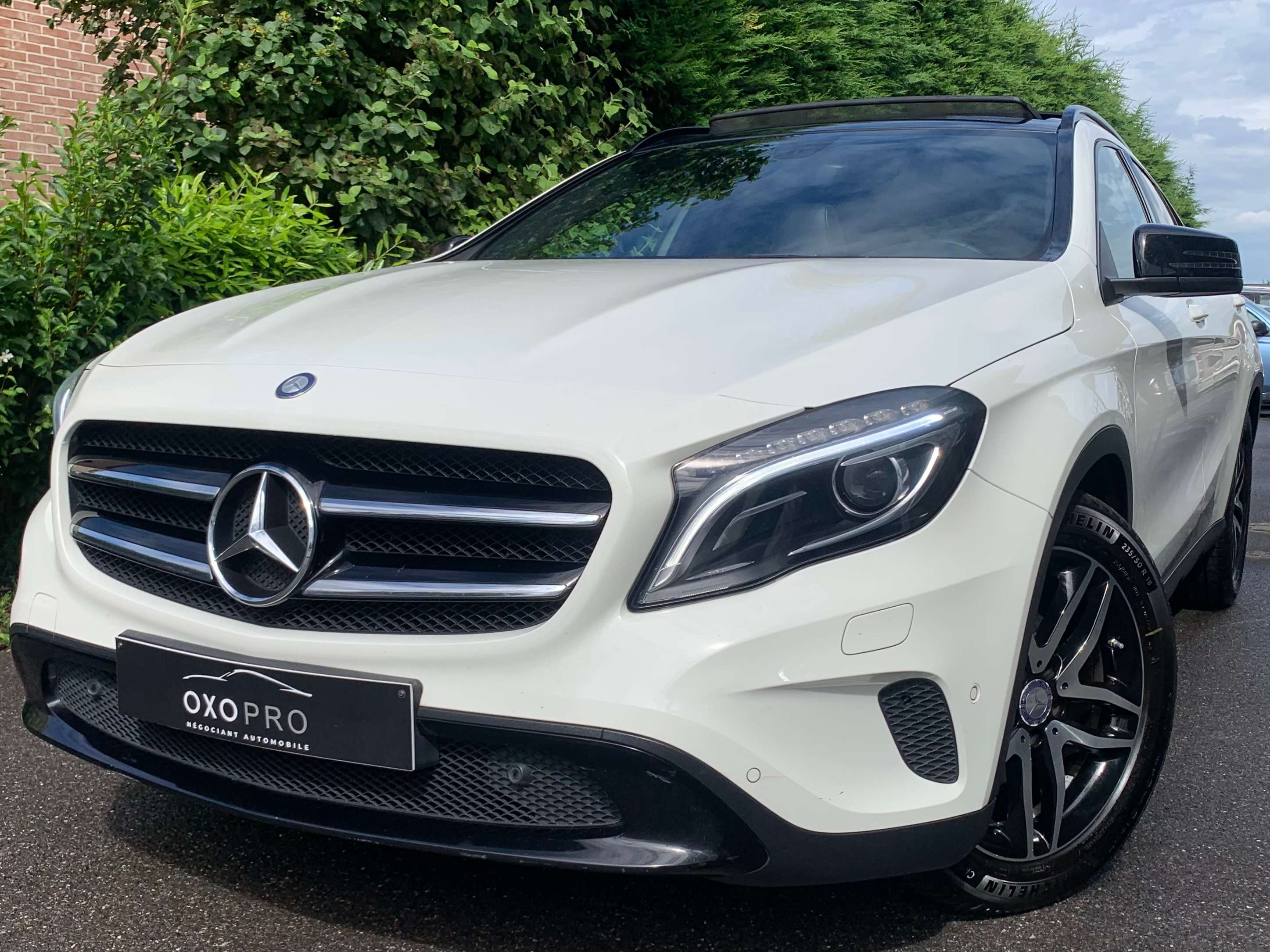 Mercedes-Benz GLA 200
