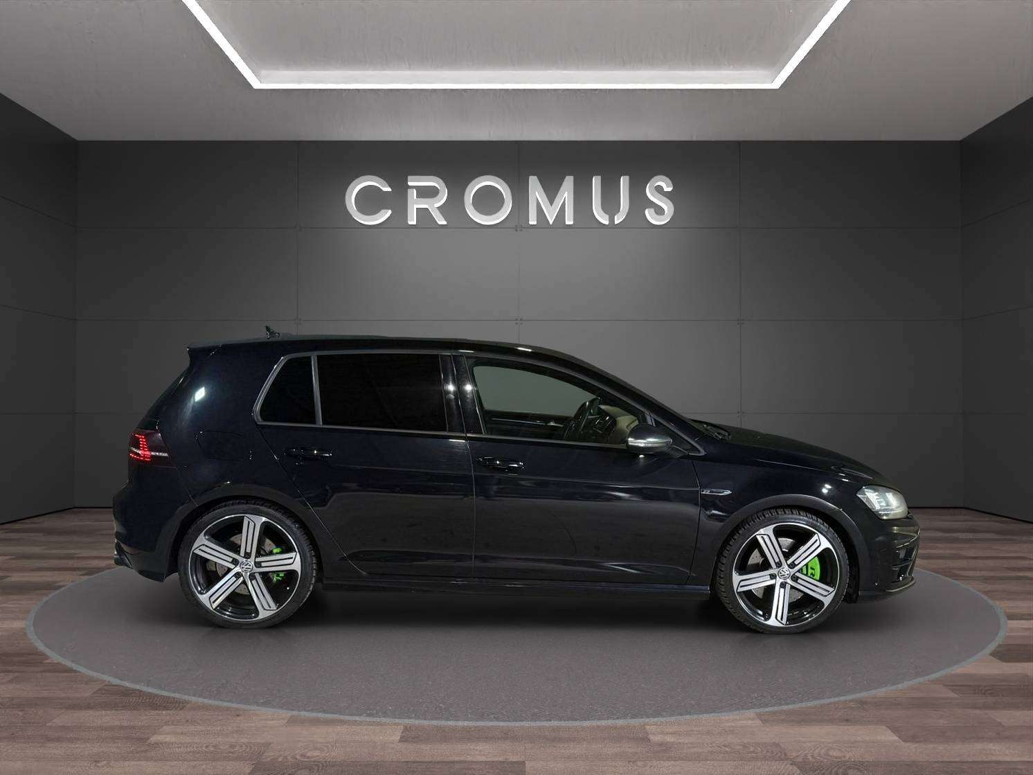 Volkswagen Golf R