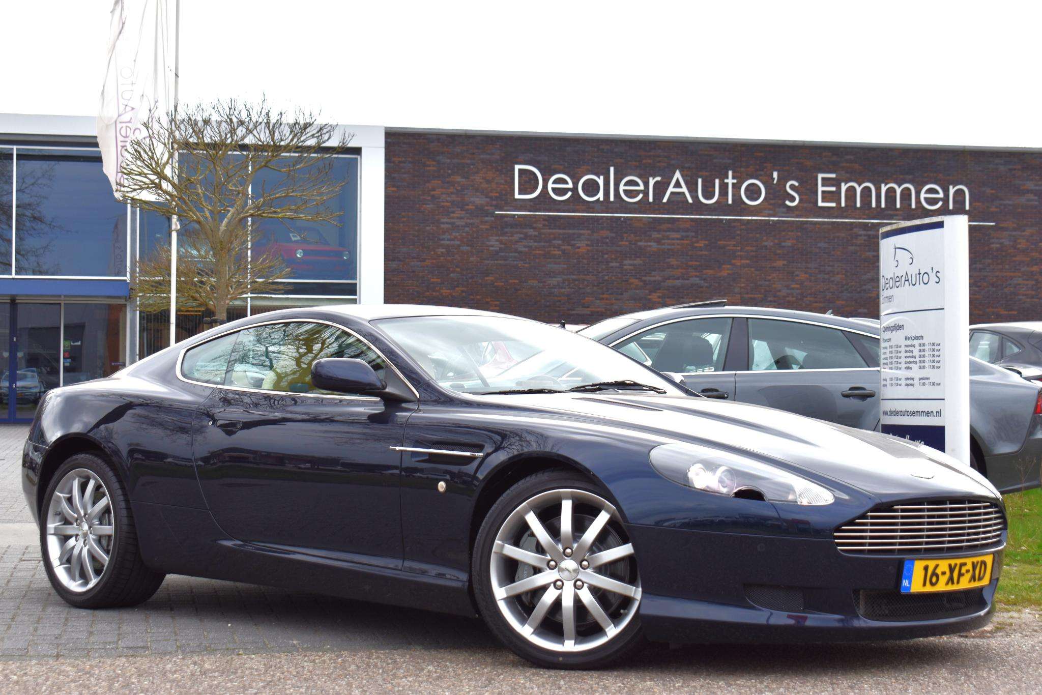 Aston Martin DB9
