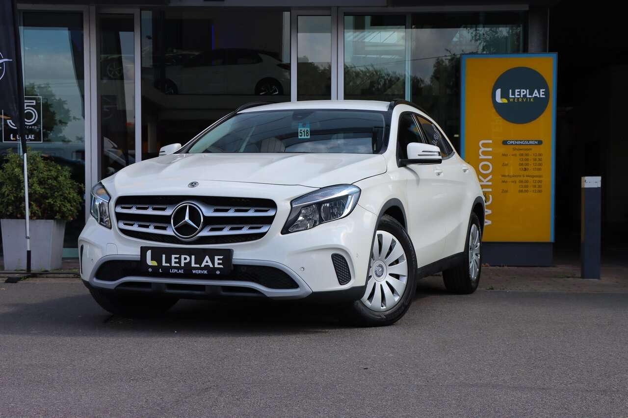 Mercedes-Benz GLA 200