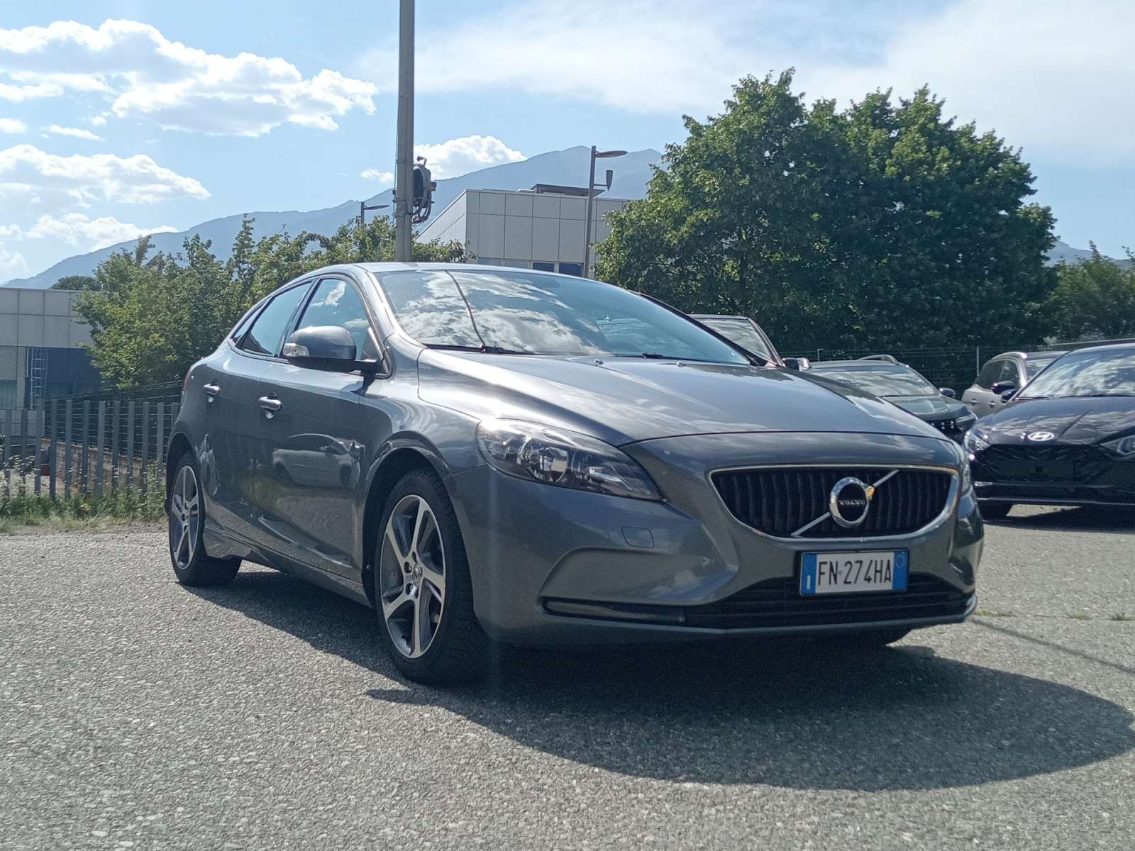 Volvo V40