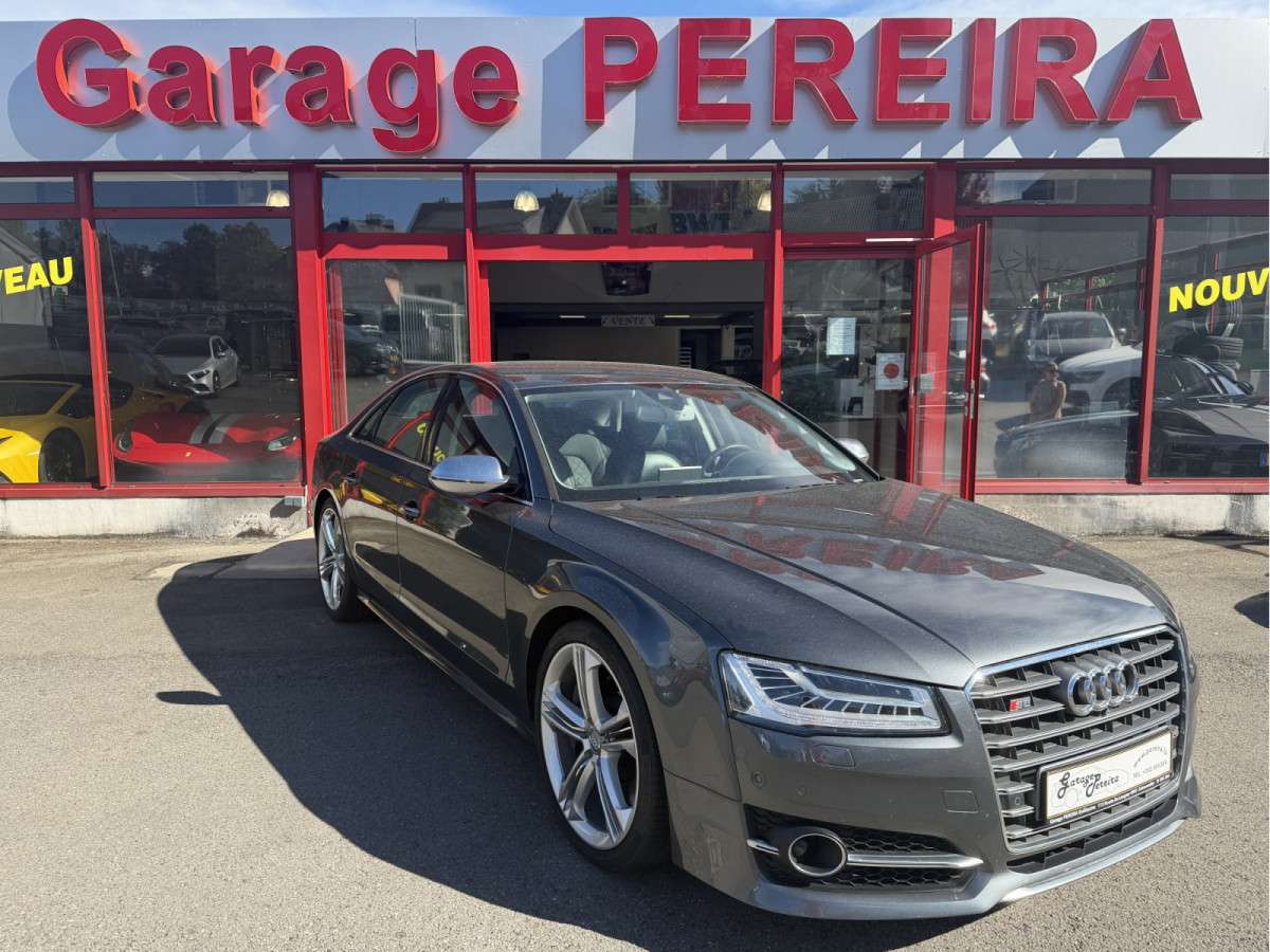 Audi S8