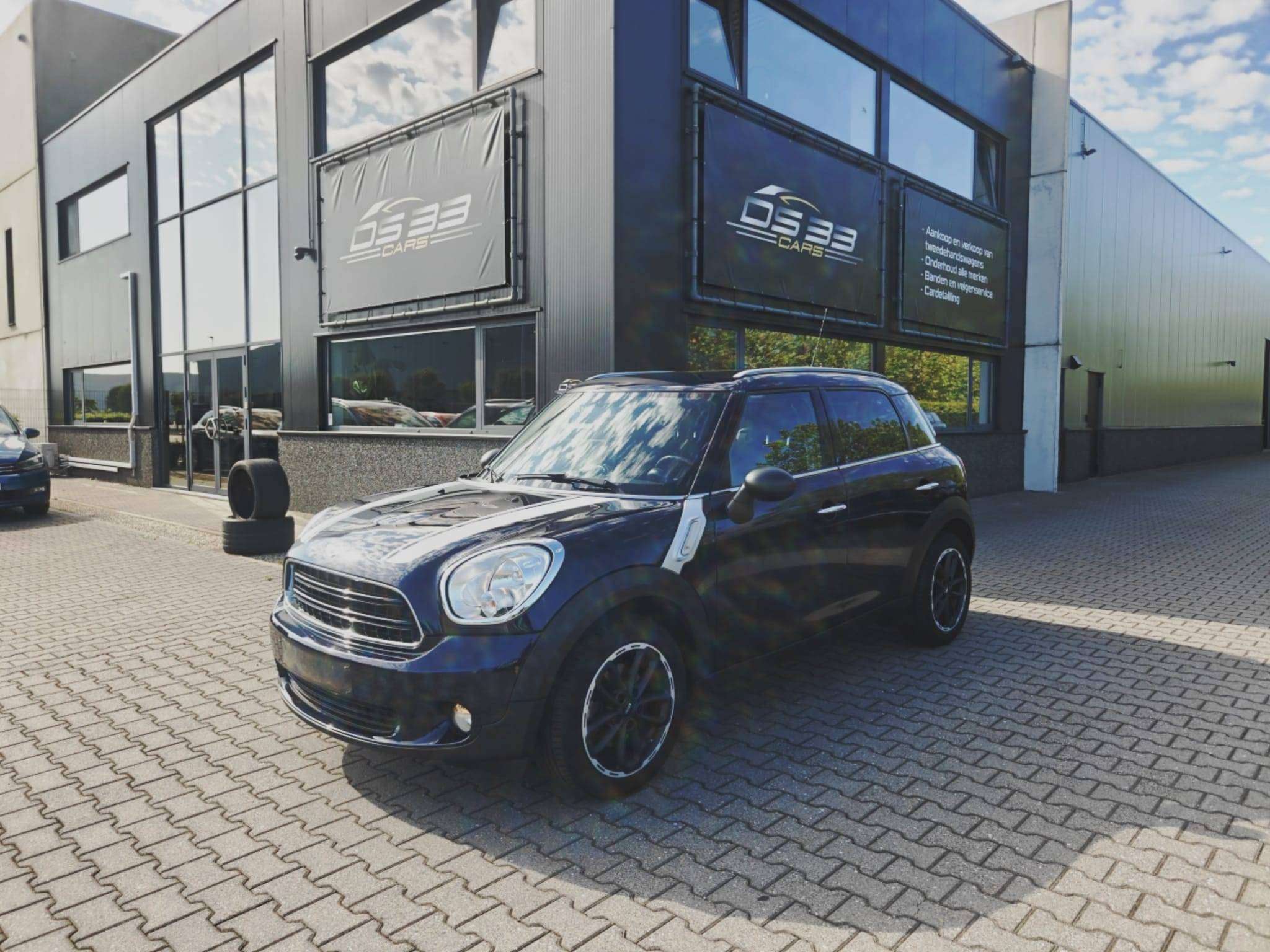 MINI One Countryman