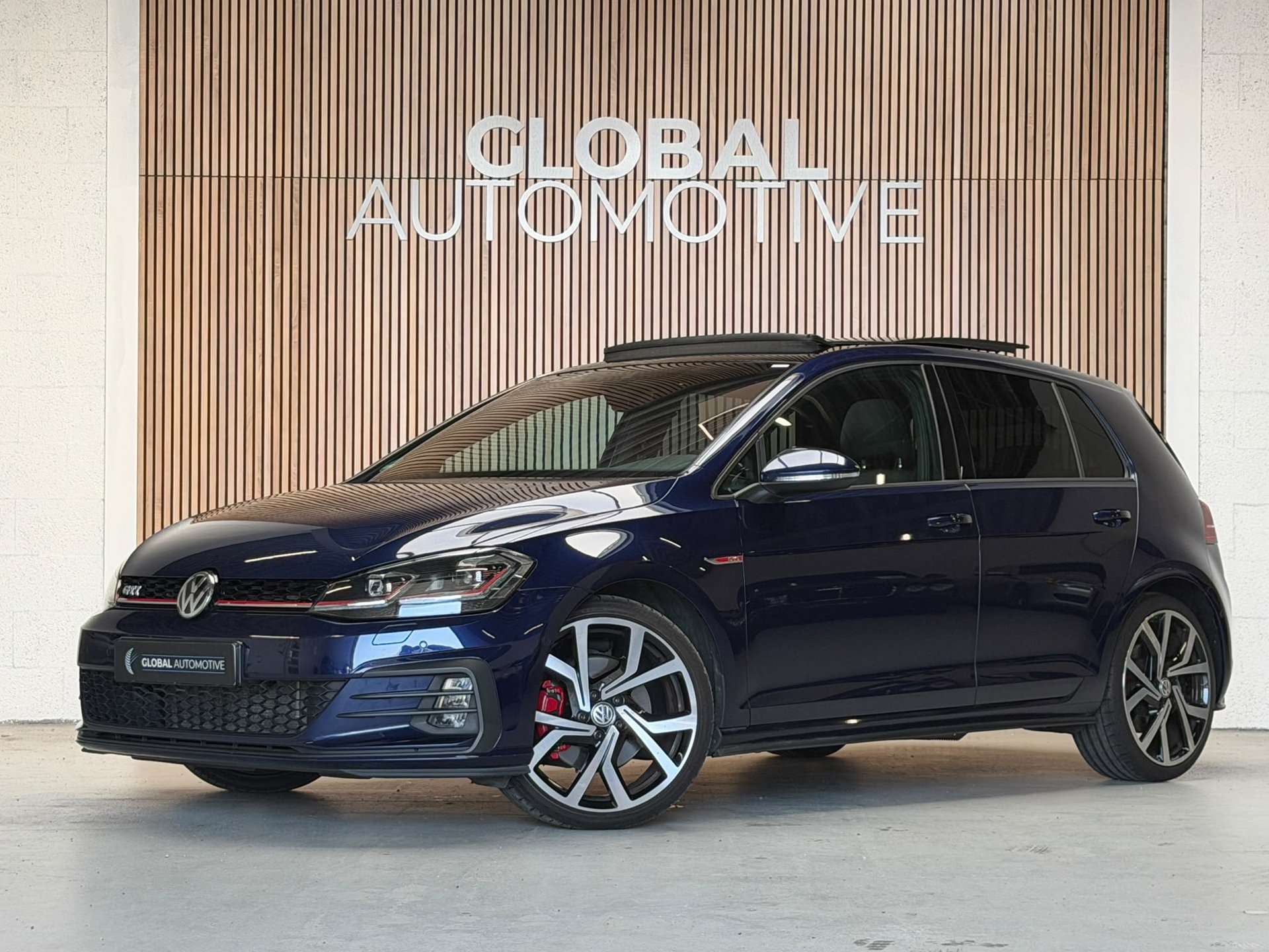 Volkswagen Golf GTI