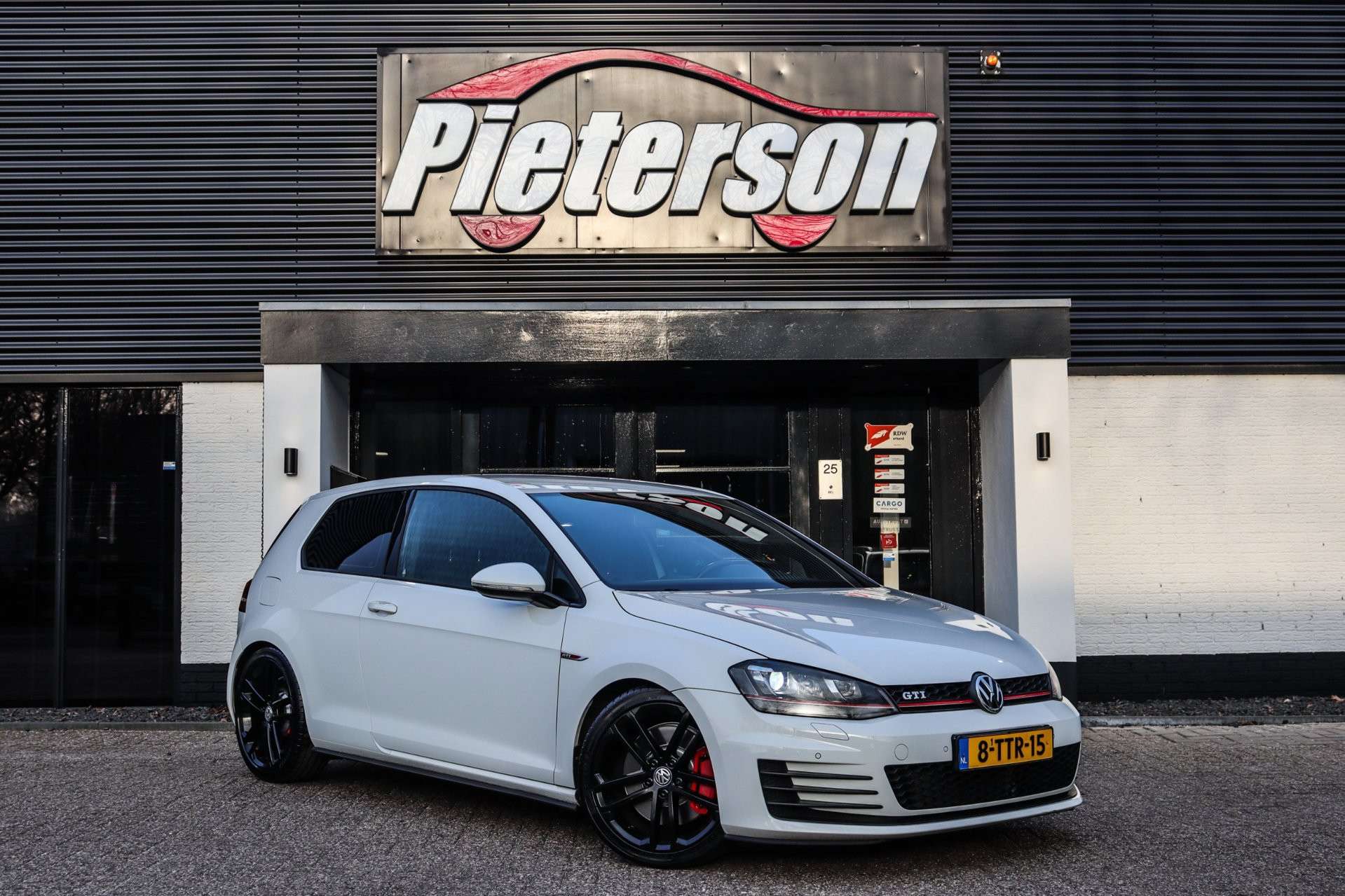 Volkswagen Golf GTI
