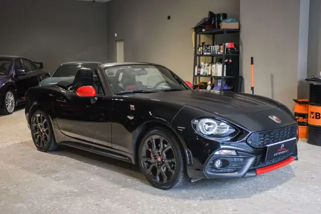 Abarth 124 Spider